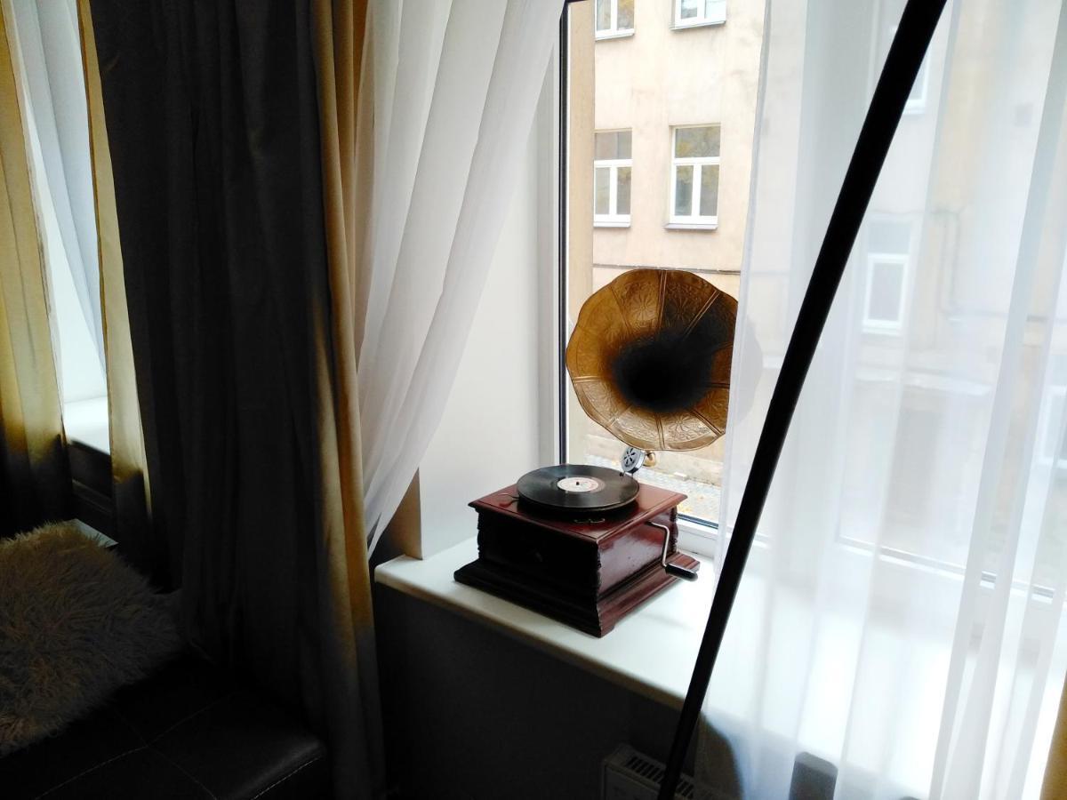 Apartamento Baltic Amber In Diplomatic District & Free Parking Riga Exterior foto